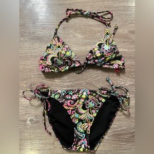 Victoria secret bikinis w/ free pokaloha bottom
